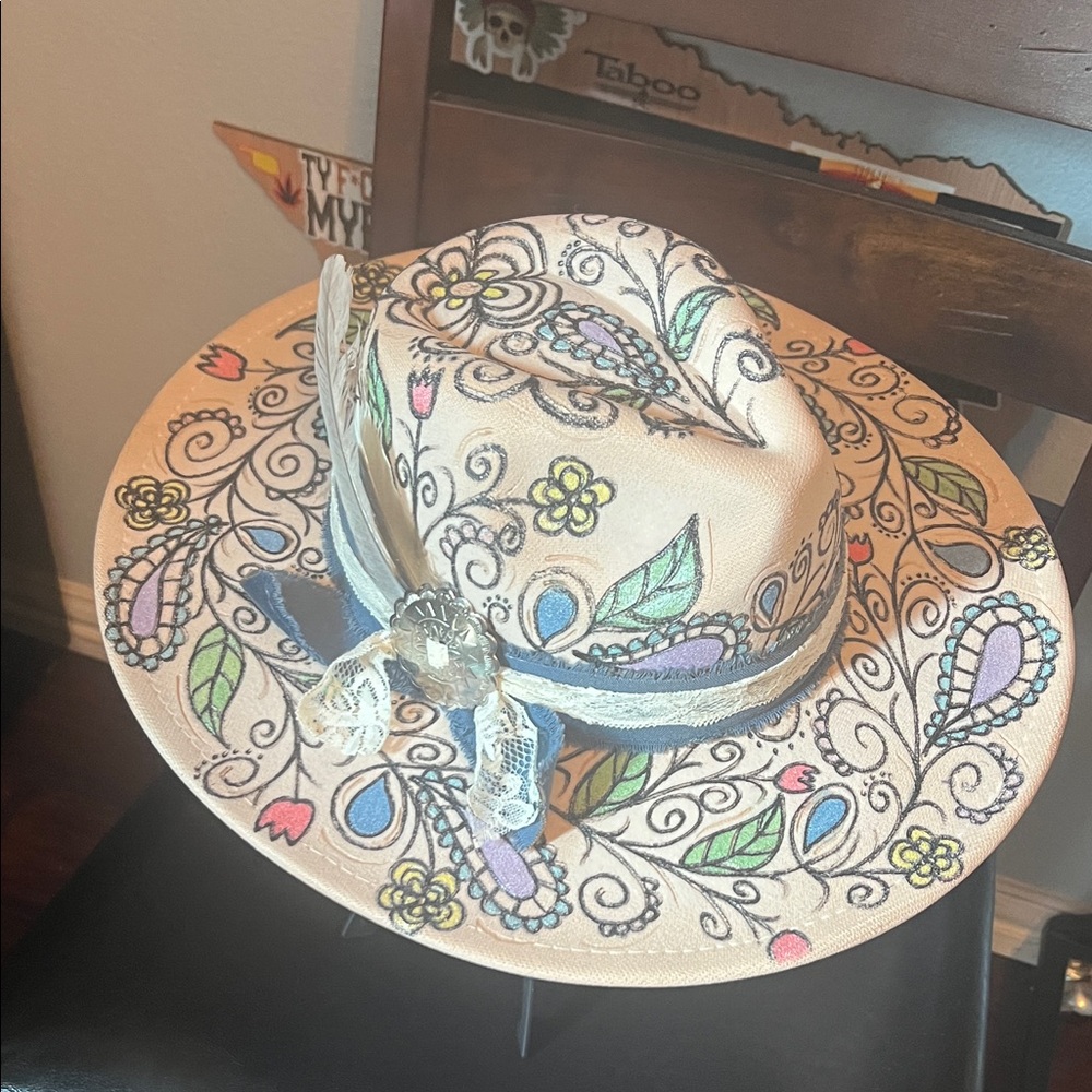 Taboo Multicolor Floral Pattern Hat - Picture 2 of 4